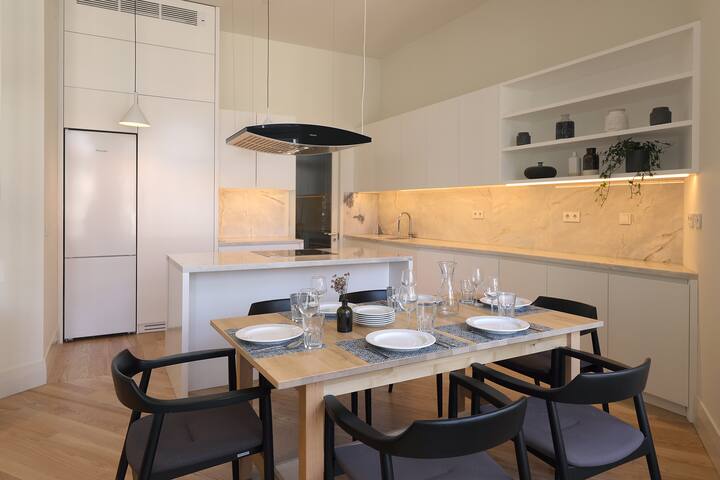 FLH Sá da Bandeira Luxury Apartment gallery image 5