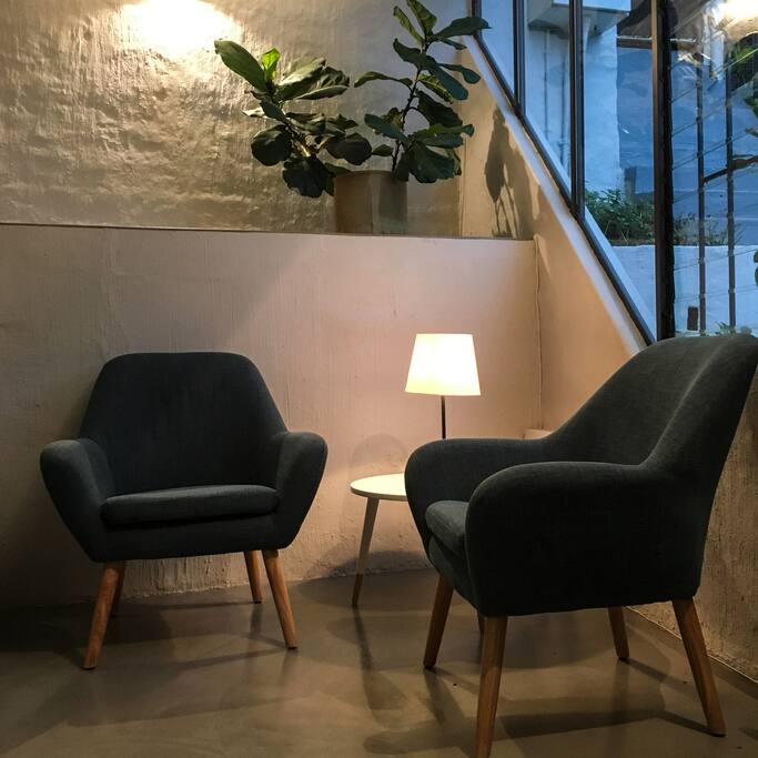 Lounge area