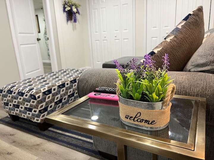 Cute Private Unit - 2br W/ Kitchen & Workspace - Stone Mountain, GA