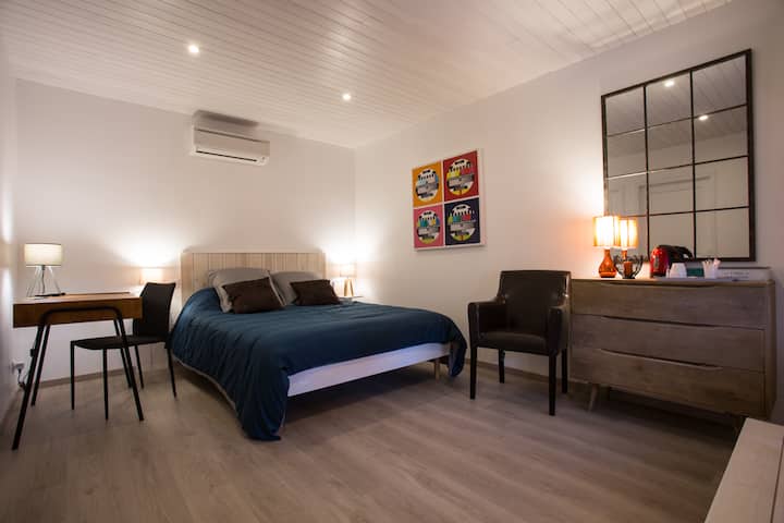 tu habitación espaciosa y luminosa 