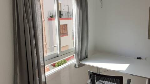 Habitacion gigante, lindo ambiente, Familiar.