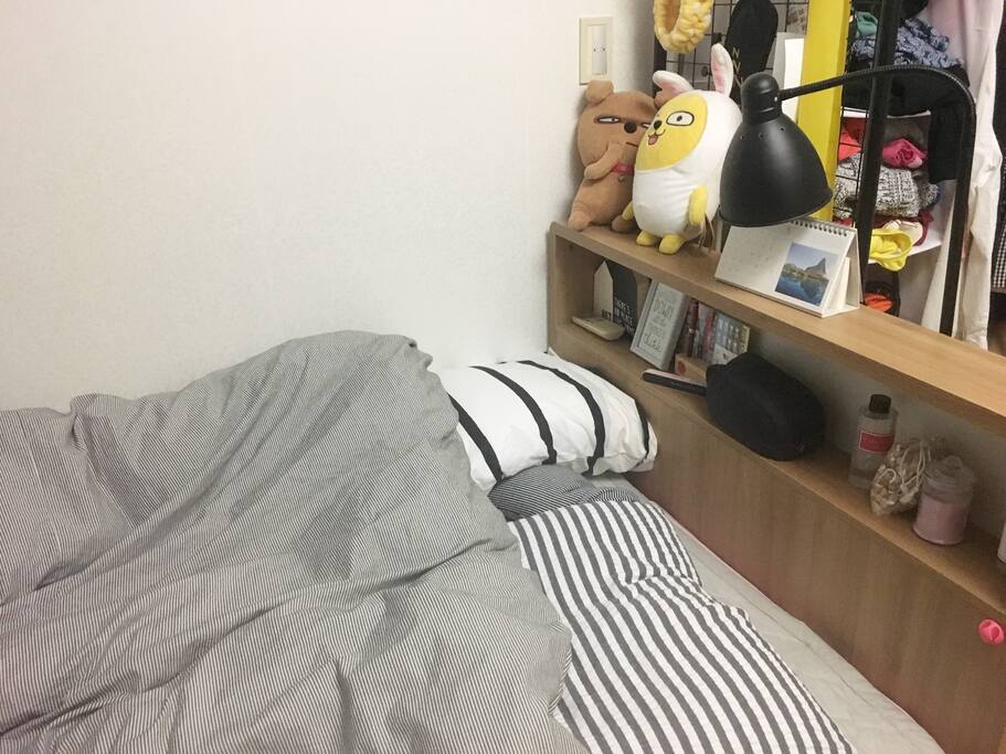 안락한 공간 침대