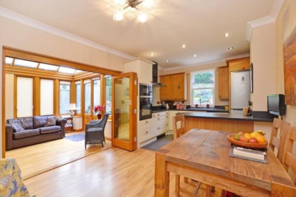 Kitchen, diner, orangery