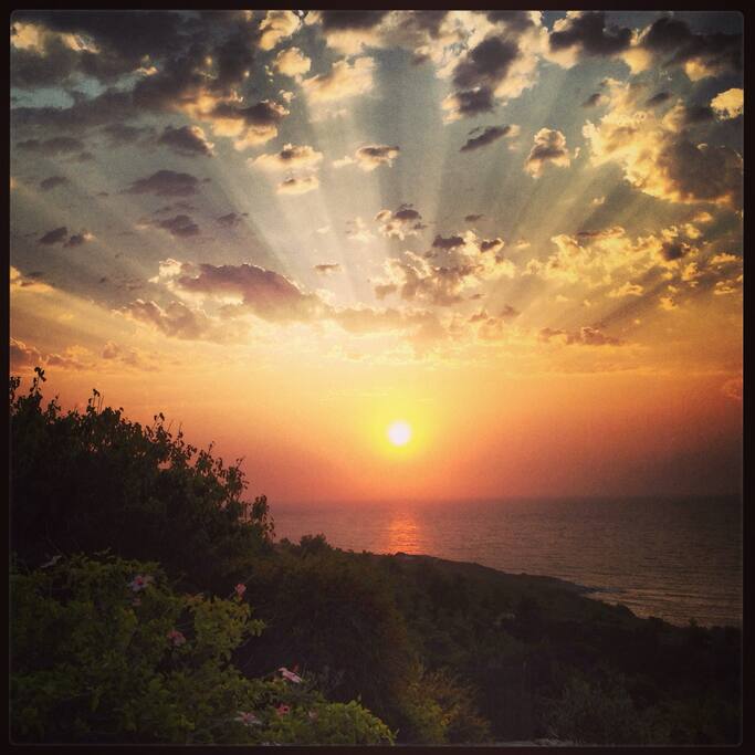 Chaque soir le ciel est un tableau