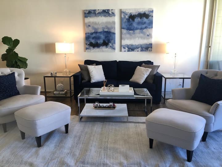 Westwood Village Condo With Great View Of Wilshire - Los Angeles, CA