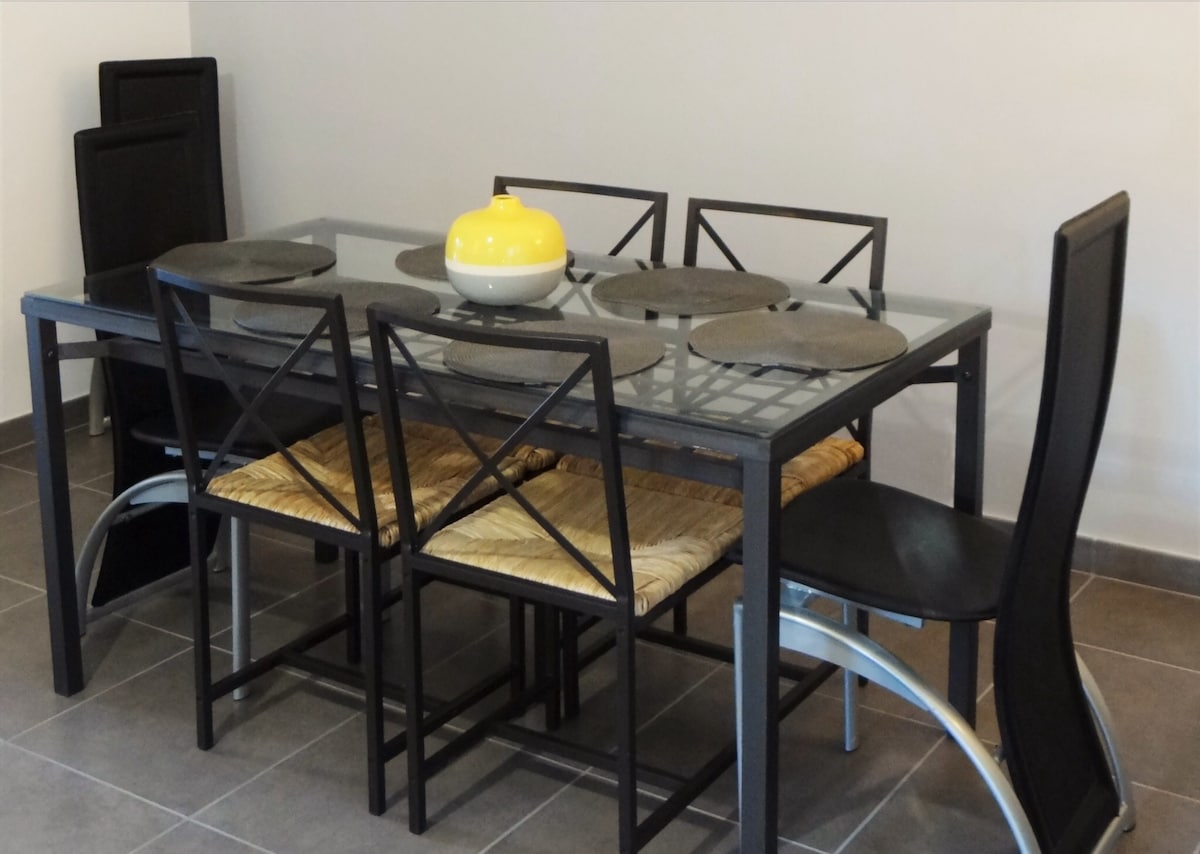 Beliebte Airbnb-Anzeige: Ground floor F3 Molini Agosta in Albitreccia