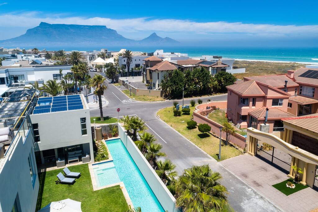 View of ocean & table mountain