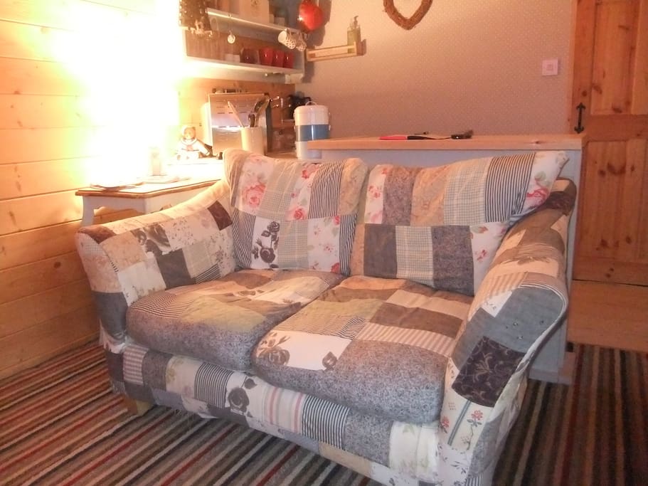 Perfect for two, Cute comfy sofa to curl up on.