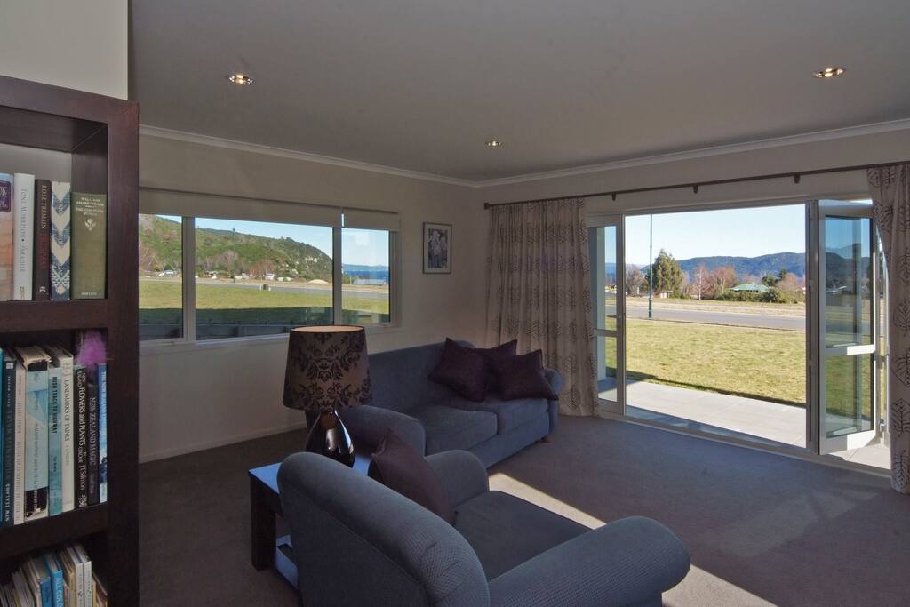 Sitting room for guests.