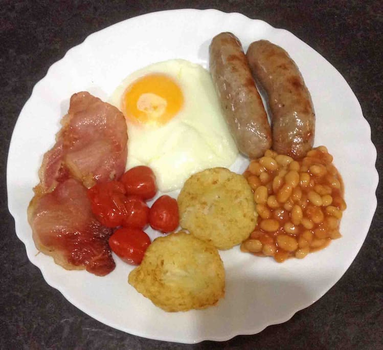 As well as a full English Breakfast, we offer scrambled eggs with or without smoked salmon. Alternatively a Continental Breakfast.