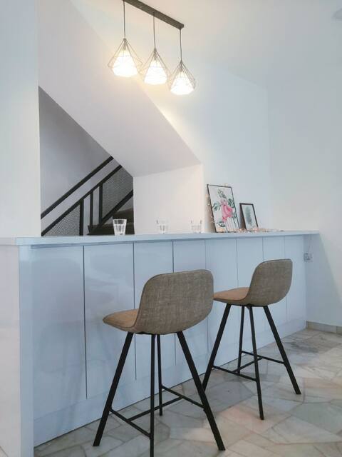 Batu's famous entertainment, food, and shopping are all within five minutes!, welcome to our home!