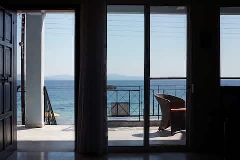 Amazing Beach House ,100sqm, In front of the Sea!