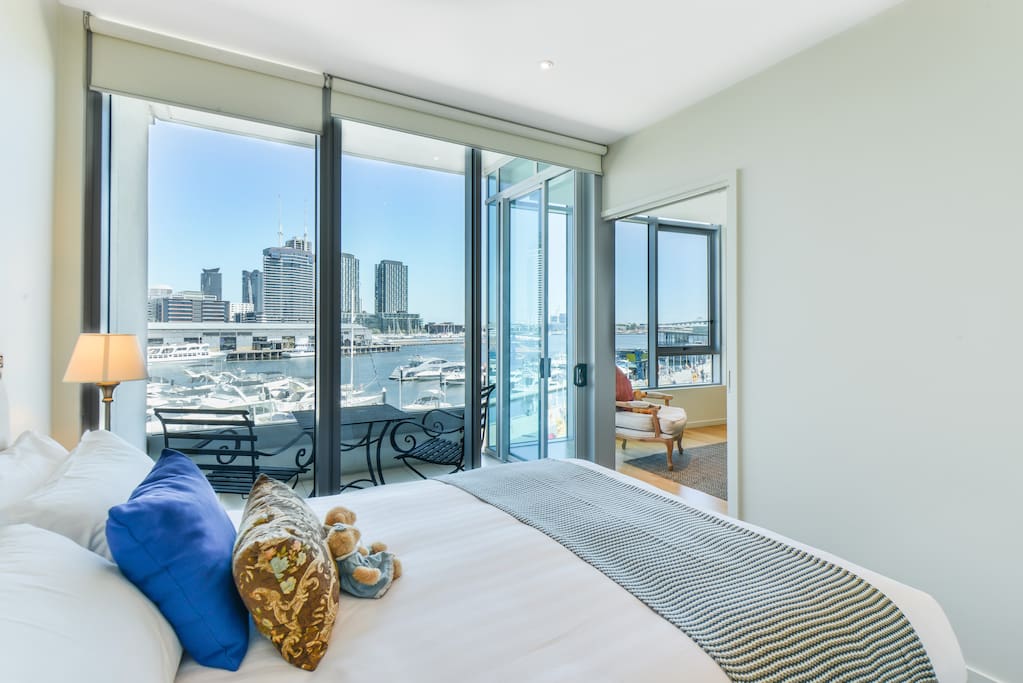 Master ensuite bedroom looking out to Victoria Harbour