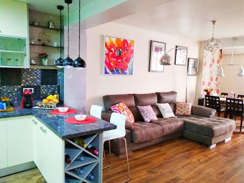 Propiedad de Airbnb exitosa: Design & Relax ~ 2 Terraces ~ Wifi ~ City of Arts and Sciences en Camins Al Grau