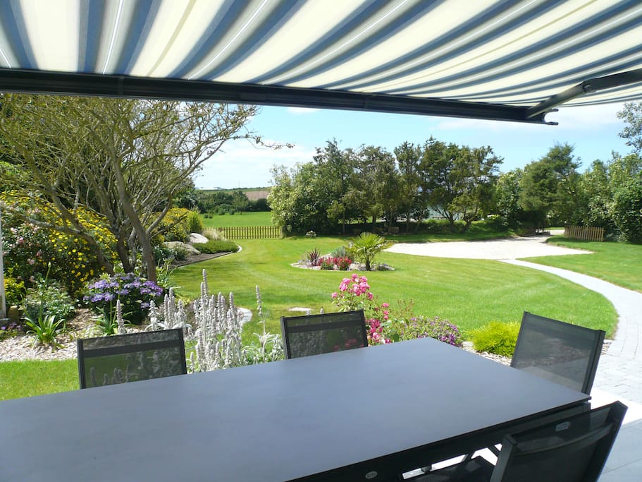 Terrasse donnant sur le jardin