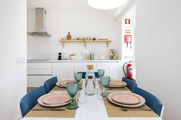 The Velvet Dream:Premium Duplex w/ amazing view❤️ gallery image 3