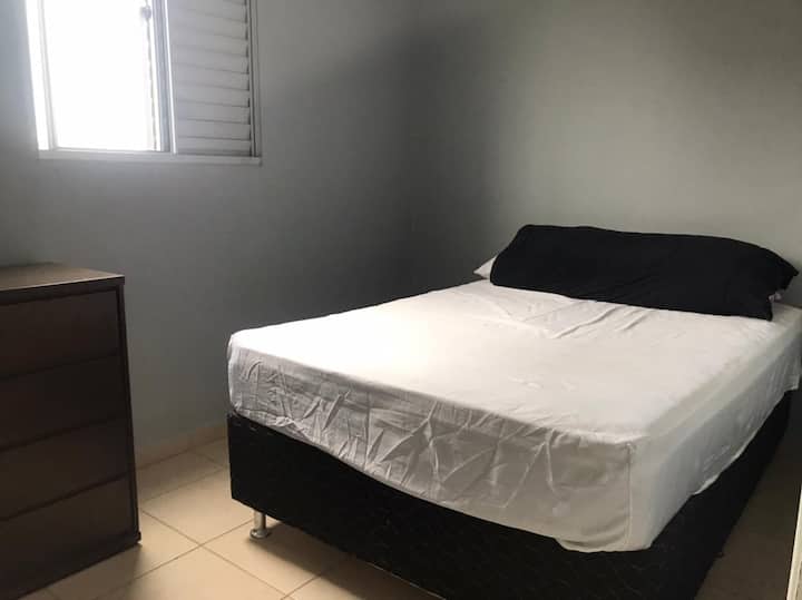 غرفة رباعية