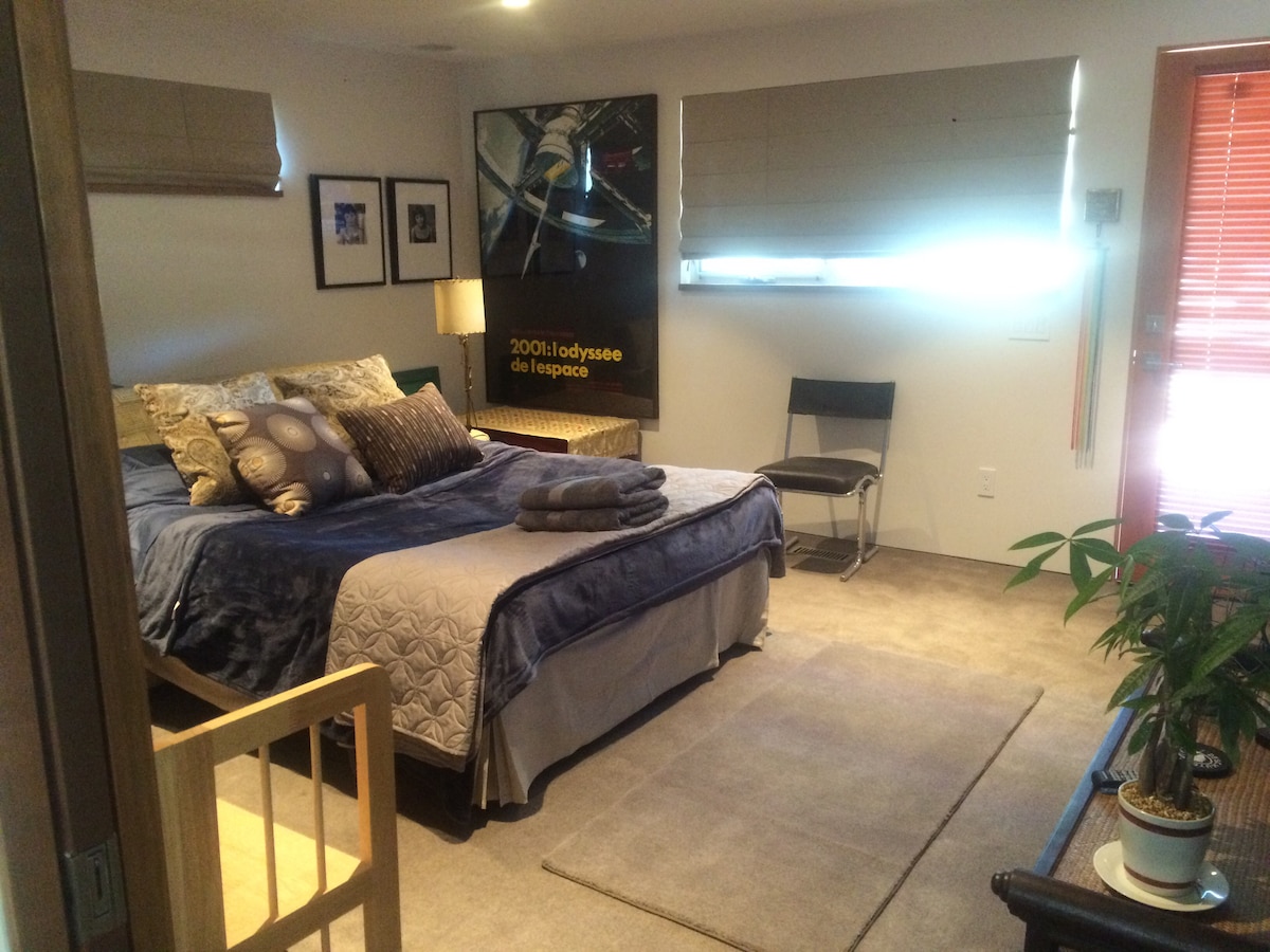 מיטת קווין סייז. 