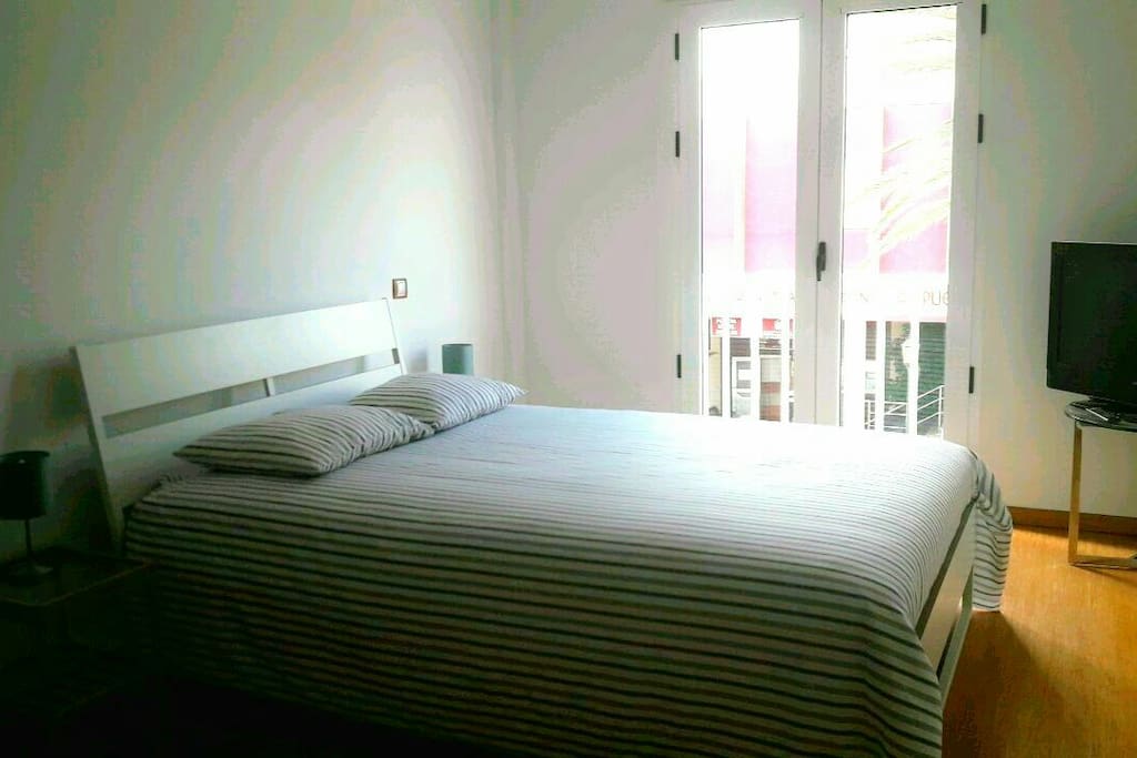 Cama de 1'80 × 2