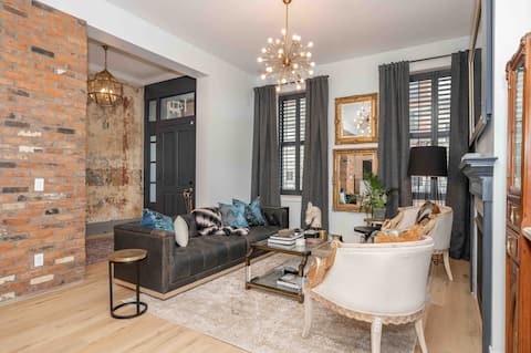Top Airbnb: StayBesudenHouse | Cincinnati’s Top House! in Over The Rhine