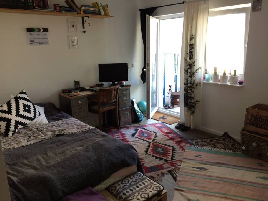 Livingroom/Dorm