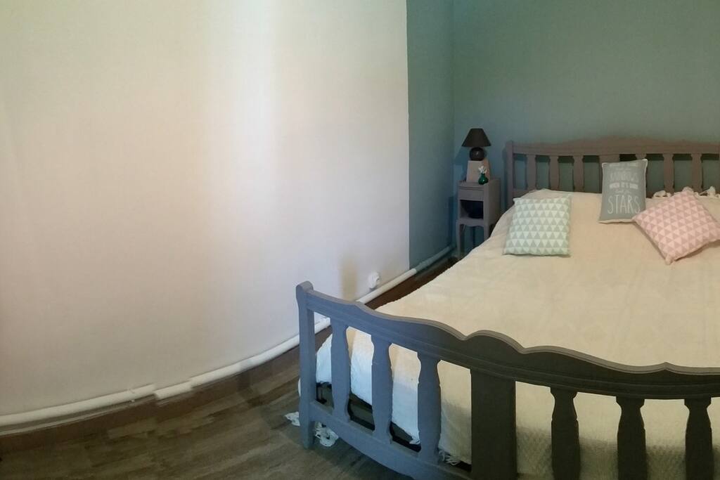 chambre 14 m² avec clim vue piscine