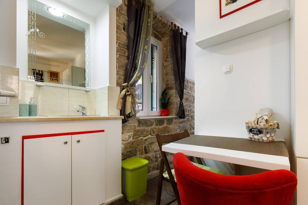 "Great location and charming apartment." Kasia from POL