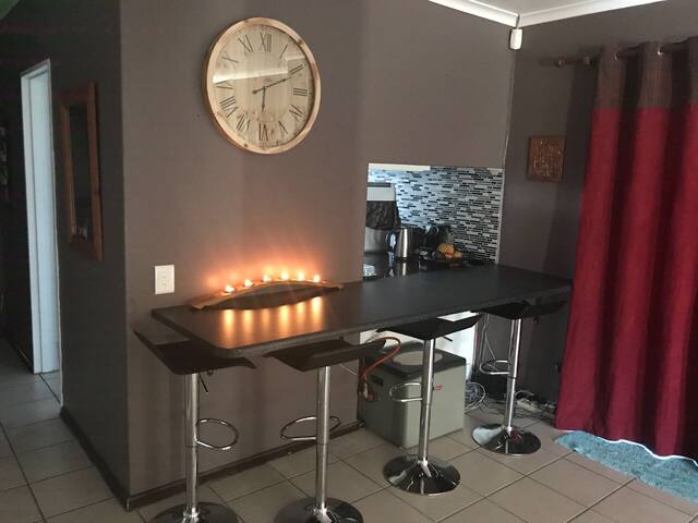 Plumrose Cottage on the Peninsula gallery image 3