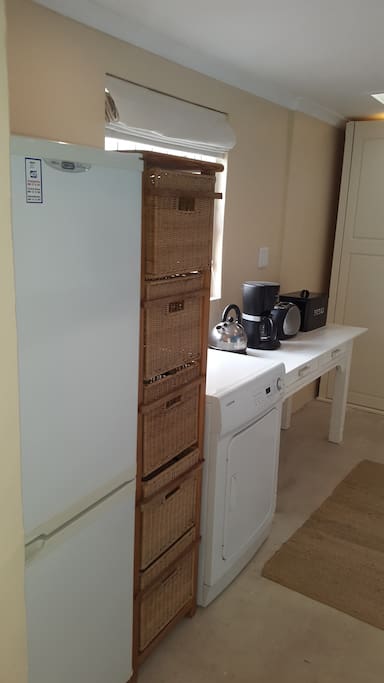 Kitchen Appliances & Tumble Dryer