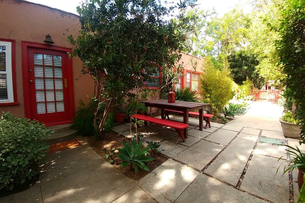 Beautiful courtyard to relax, dine and converse. Totally private and quiet.