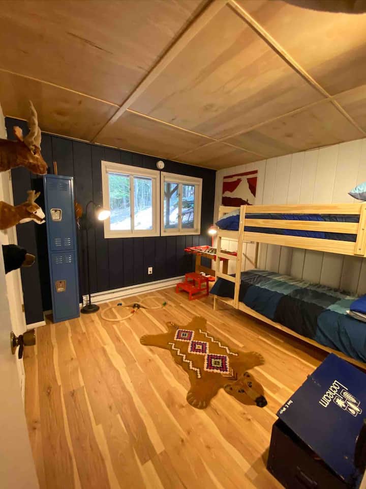 Двуетажна стая! 