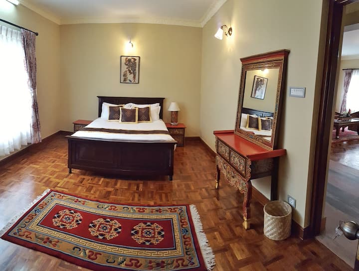 Exotický garsónkový apartmán s rozlohou viac ako 1800 štvorcových stôp a dostatočným priestorom.
