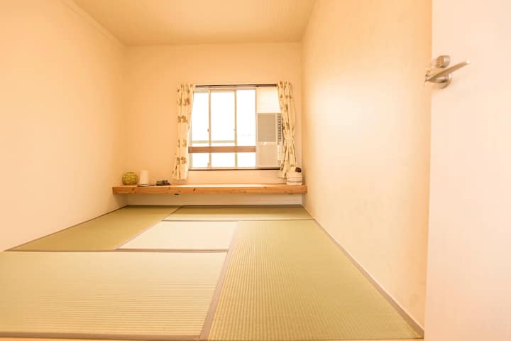 Chumba cha Tatami kwenye ghorofa ya 3 