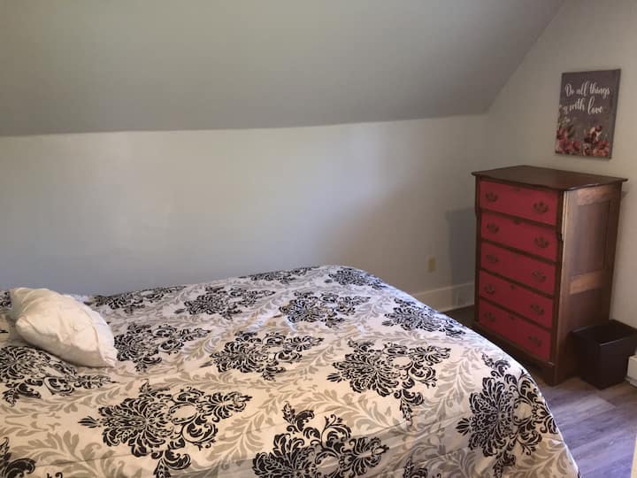 Საწოლი 152 × 203 სმ 