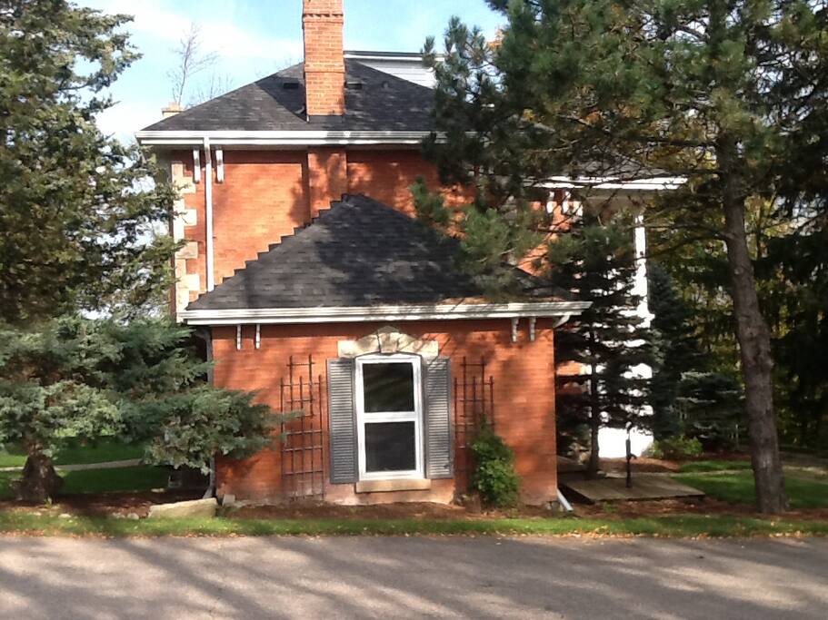 This side is facing the road you would be coming to the house.