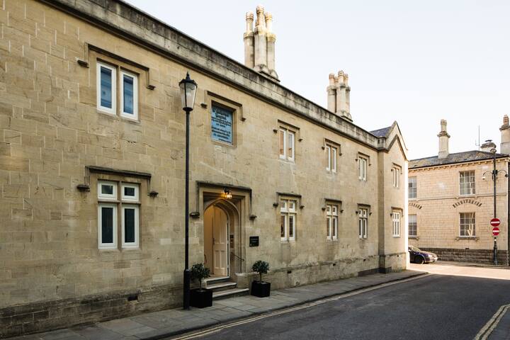St Catherine's Hospital - Standard King Apartment