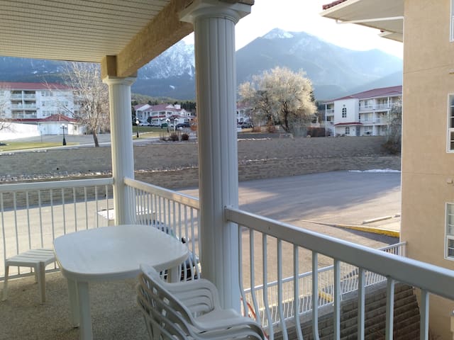Apple Tree Inn managed Airbnb listing 2