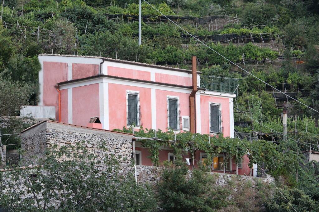 La casetta rosa... tanto voluta dal bis-nonno Vincenzo...
