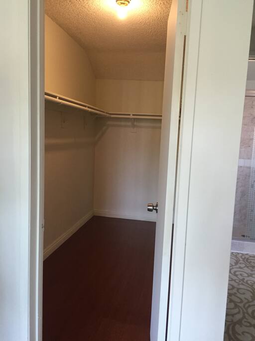 walk in closet