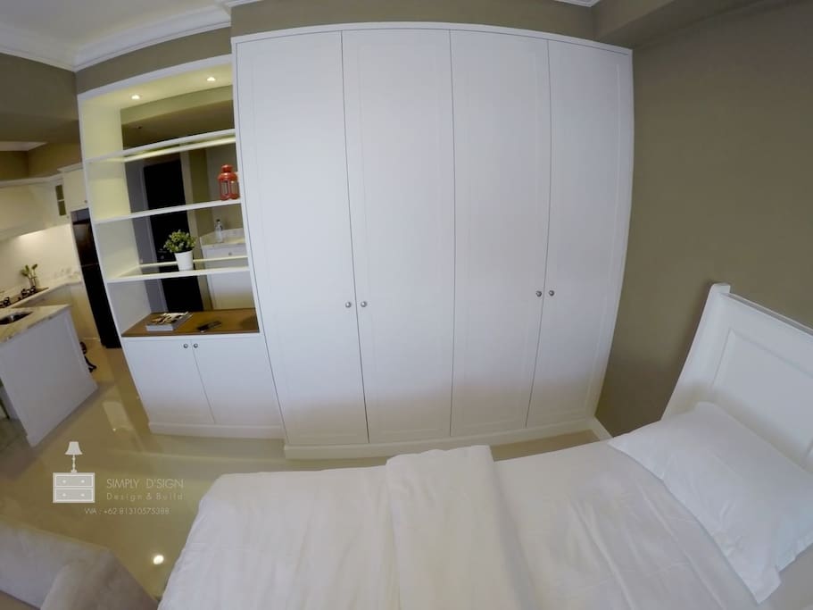Spacious dresser