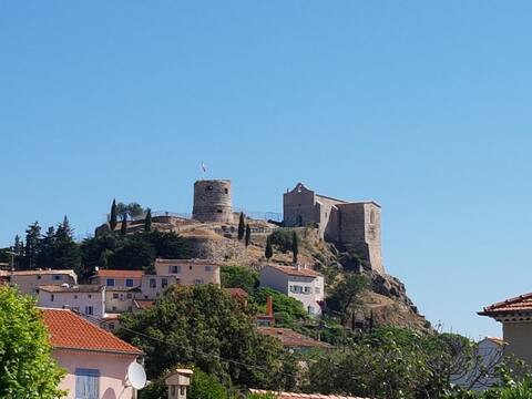 studio quartier médieval proche toulon