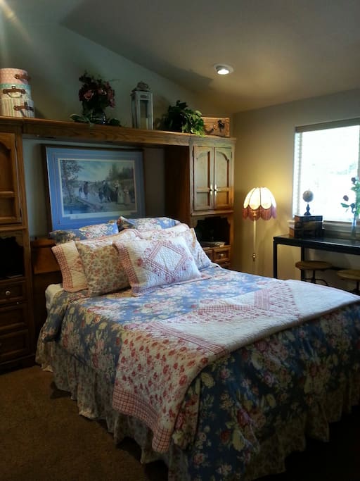 Cozy room, comfy bed