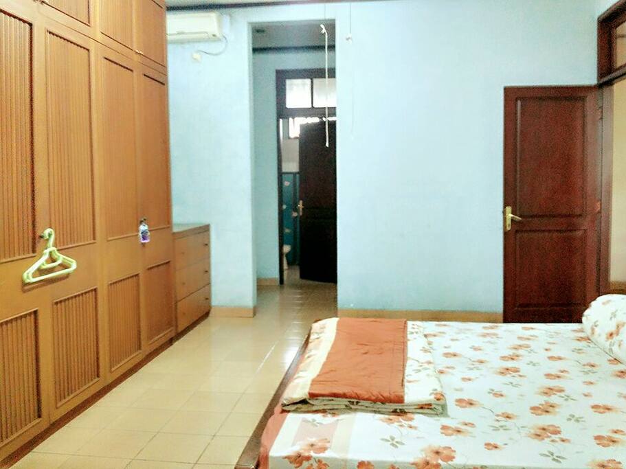 The bedroom equipped with its private bathroom