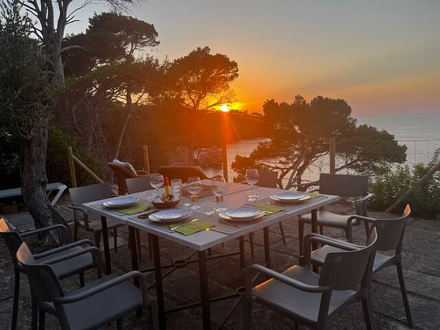 Exclusive Location with direct access to the Sea gallery image 4