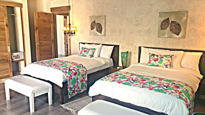 Hotel Boutique en el centro de Constanza (2 camas)