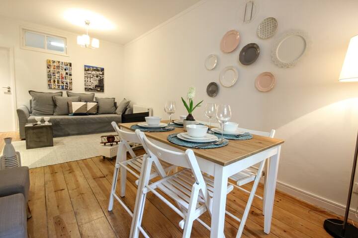 Historic charming house @ the heart of Lisbon gallery image 2