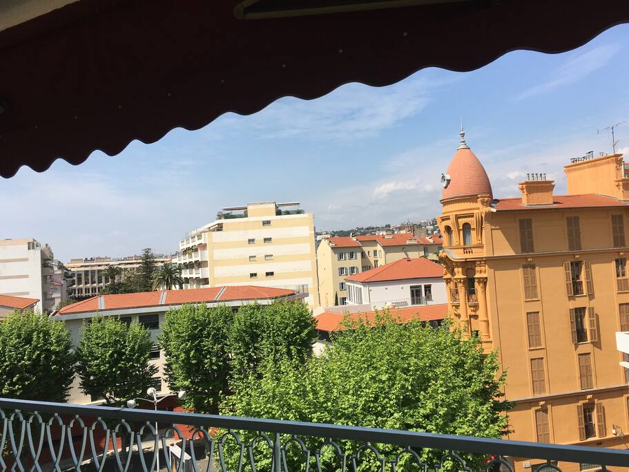 Pas de Vis à Vis - Vue aérée de la Terrasse