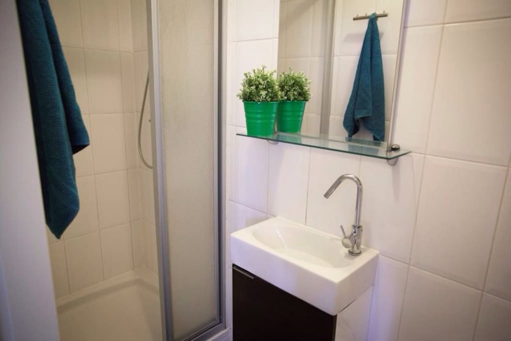 Private douche and toilet