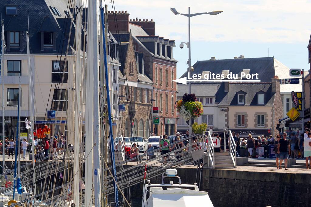 Port à 30, commerces à 20m