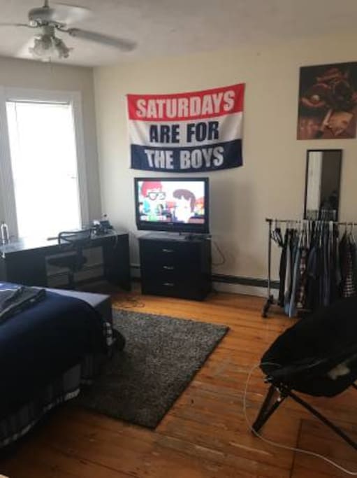 Bedroom pic 2
